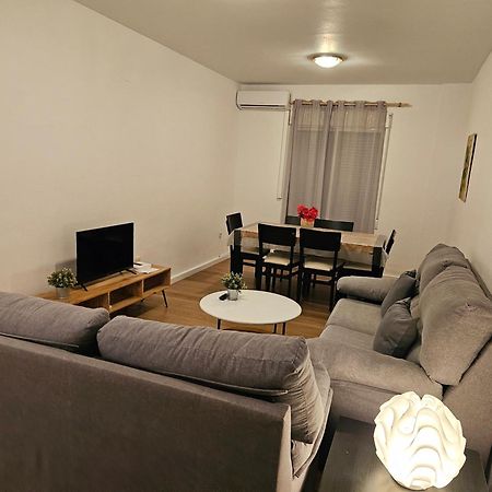 Apartamentos Plaza Alicante Bagian luar foto