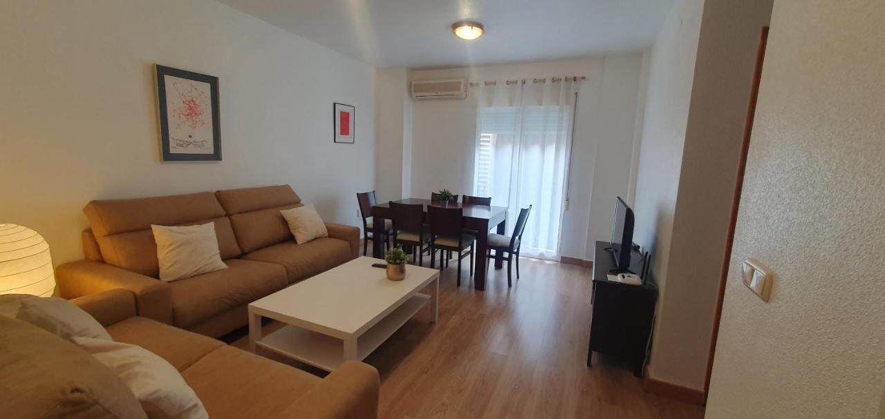 Apartamentos Plaza Alicante Bagian luar foto