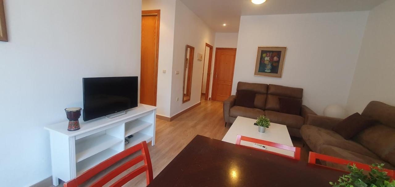 Apartamentos Plaza Alicante Bagian luar foto