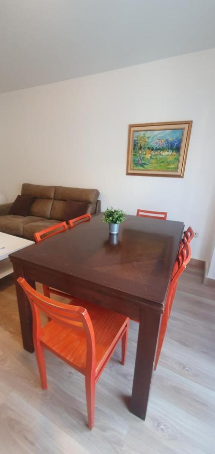 Apartamentos Plaza Alicante Bagian luar foto