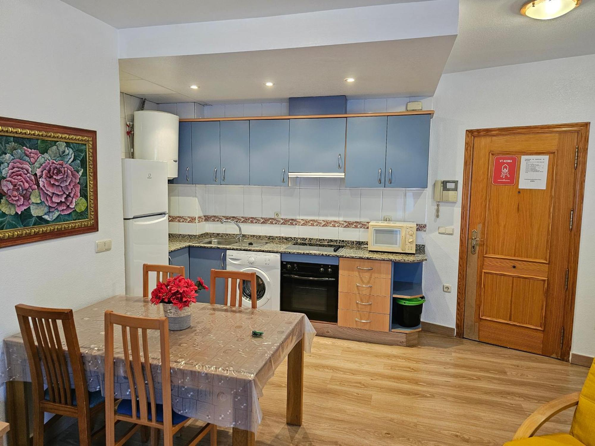 Apartamentos Plaza Alicante Ruang foto