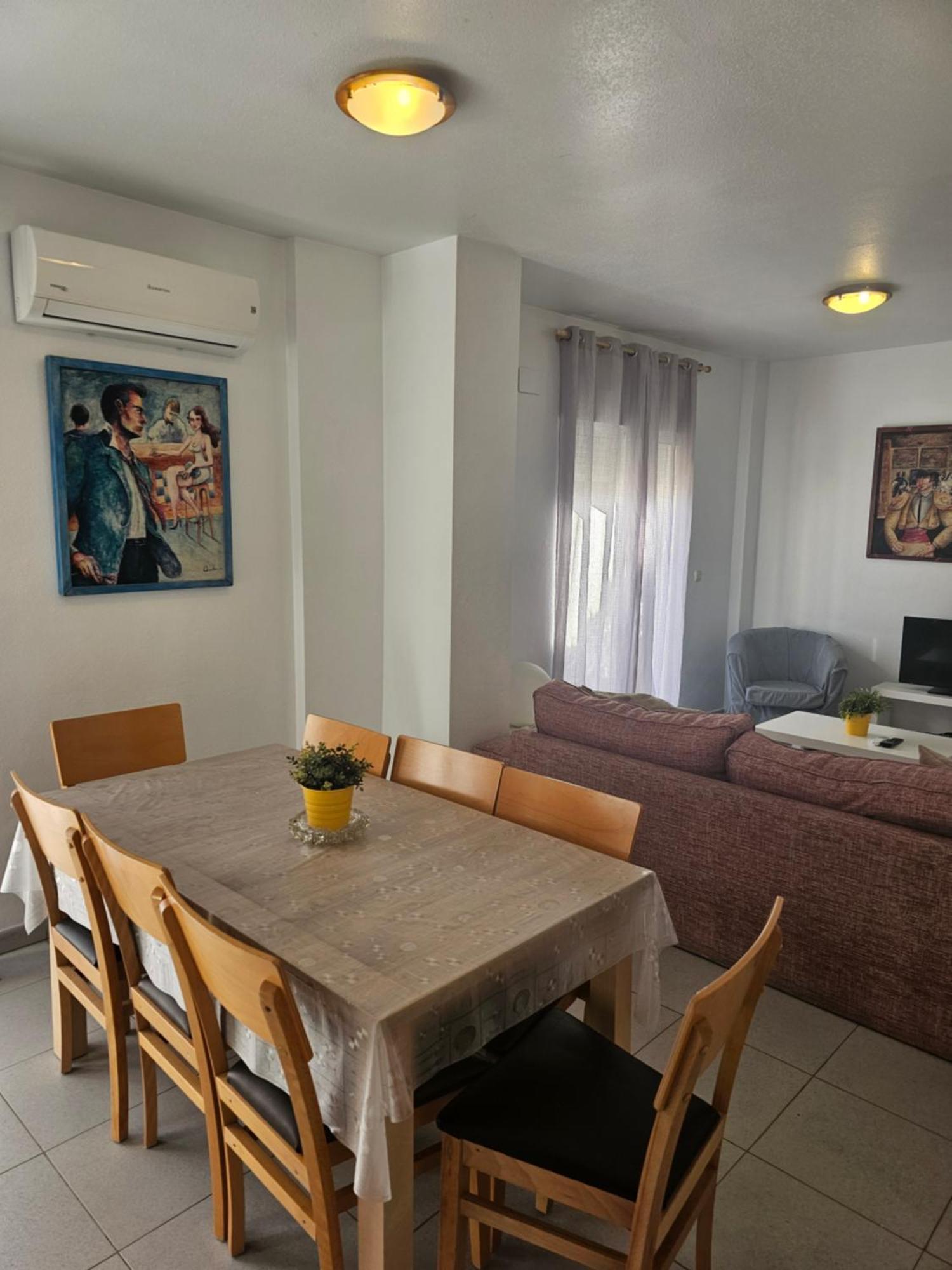 Apartamentos Plaza Alicante Ruang foto