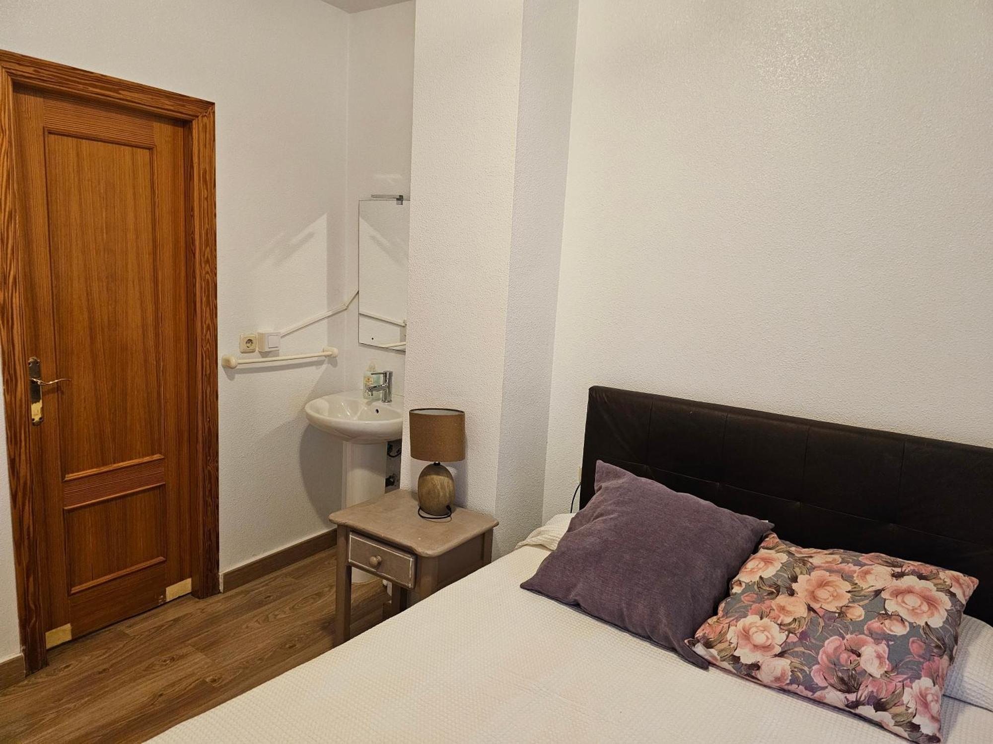 Apartamentos Plaza Alicante Ruang foto