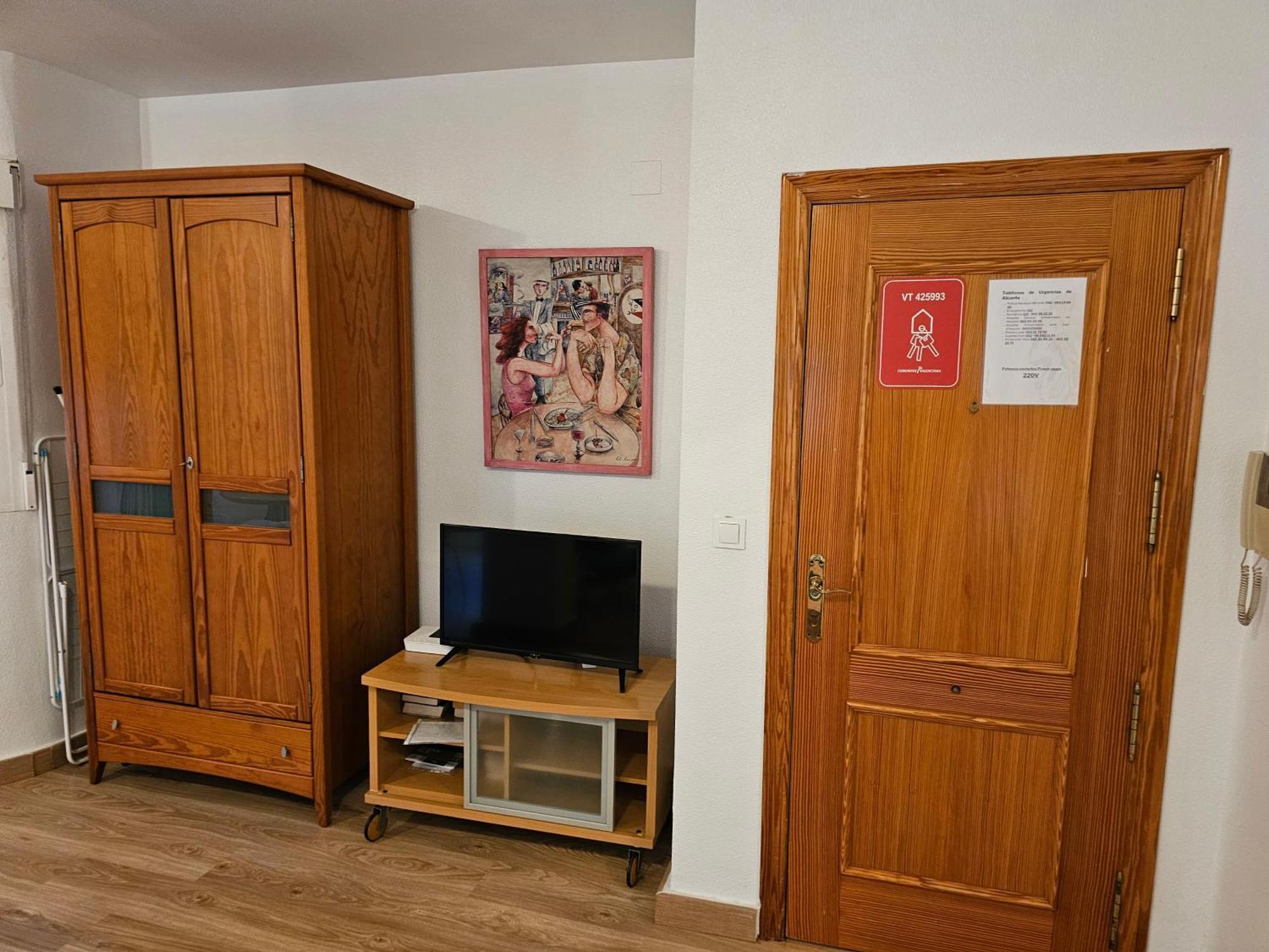 Apartamentos Plaza Alicante Ruang foto