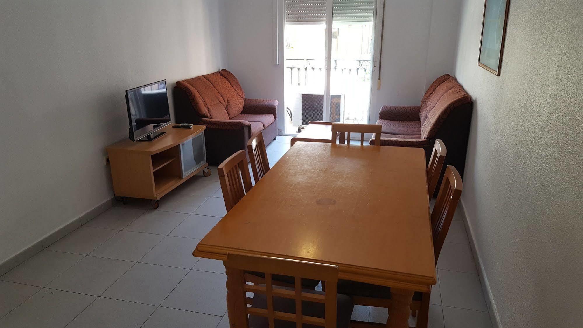 Apartamentos Plaza Alicante Bagian luar foto