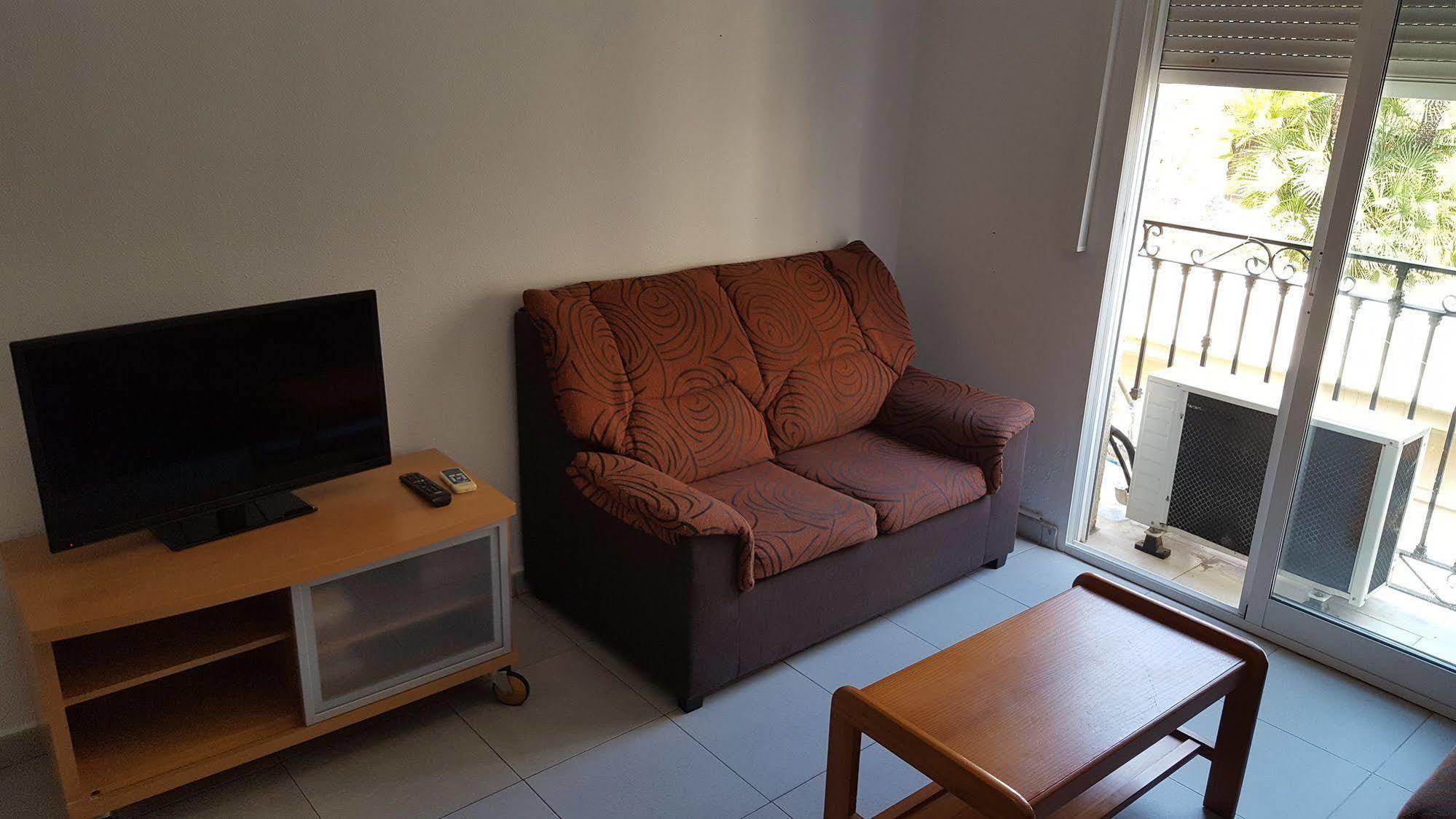 Apartamentos Plaza Alicante Bagian luar foto