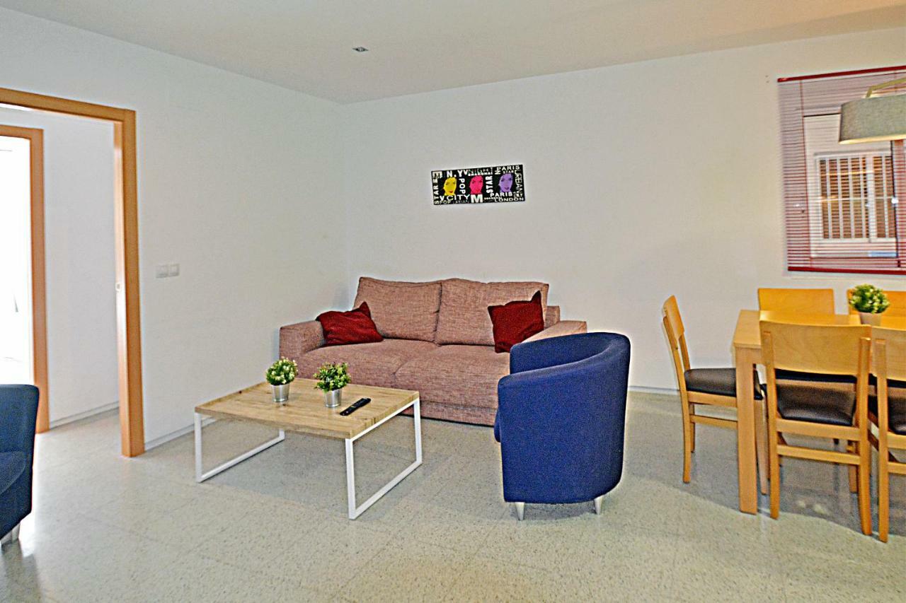 Apartamentos Plaza Alicante Bagian luar foto