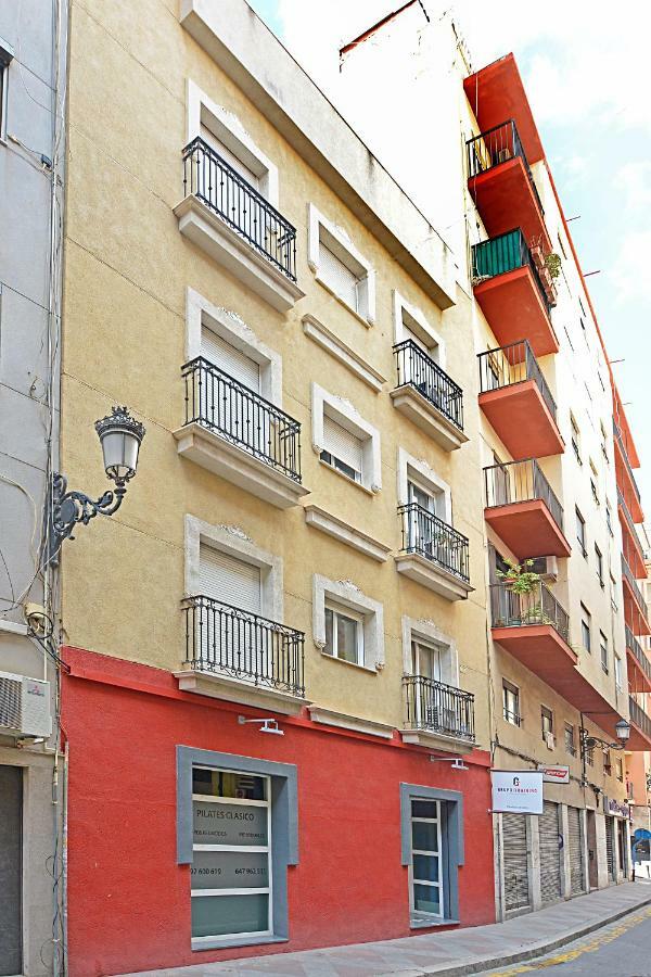 Apartamentos Plaza Alicante Bagian luar foto