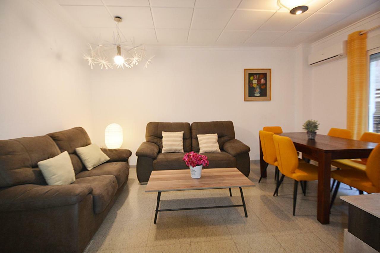 Apartamentos Plaza Alicante Bagian luar foto