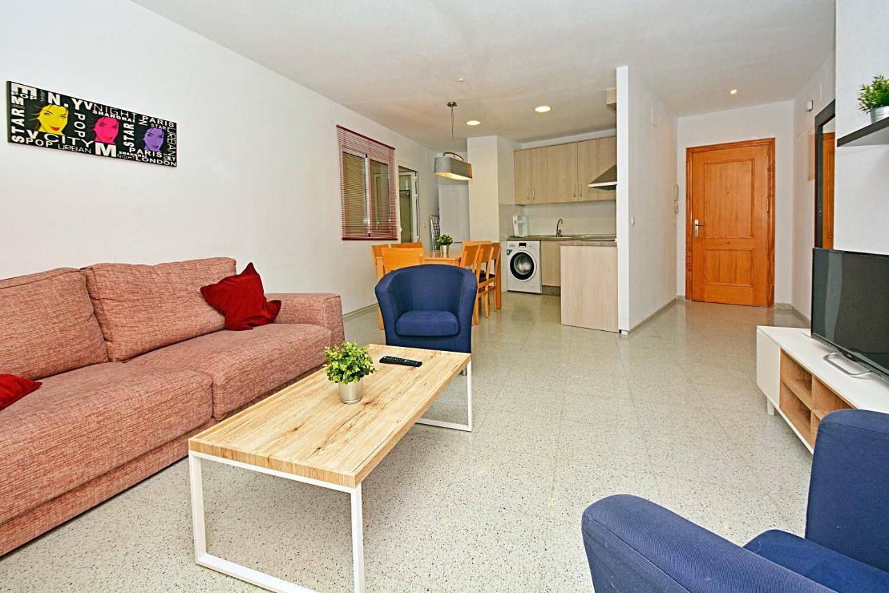 Apartamentos Plaza Alicante Bagian luar foto